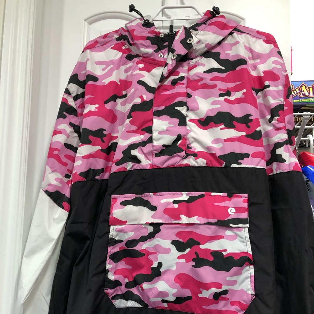Multi coloured windbreaker